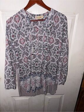Darling Paisley Tie-Front Tunic in White, Black and Red